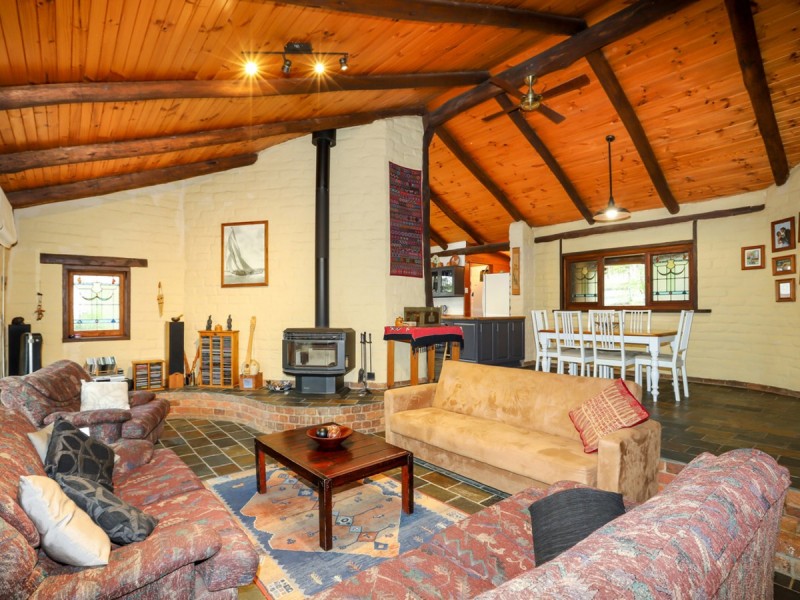 403 Wallaby Gully Road, Ellalong NSW 2325