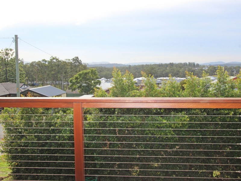 10 Thomas Street, North Rothbury NSW 2335