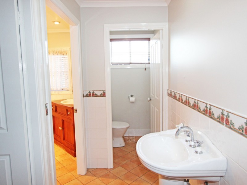 19 Hall Street, Cessnock NSW 2325