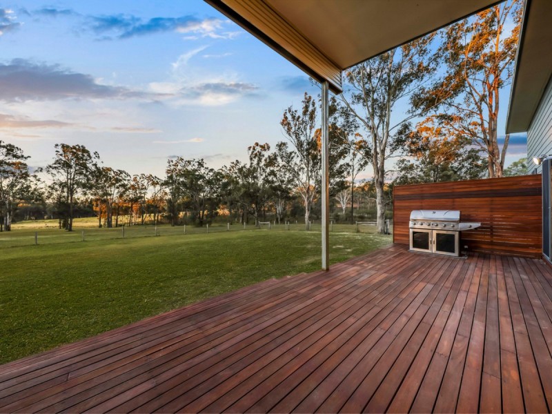 30 The Ballabourneen, Lovedale NSW 2325
