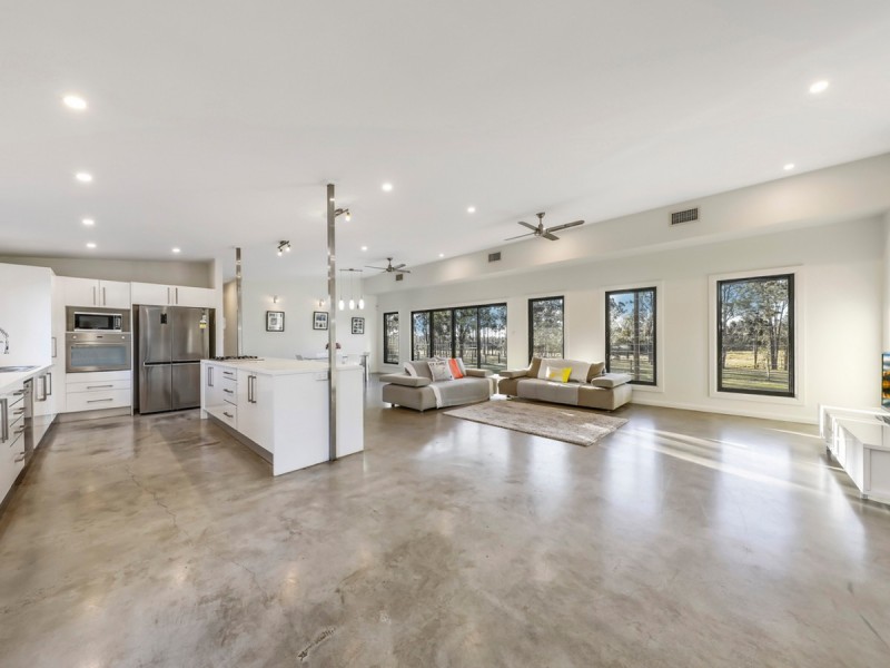 30 The Ballabourneen, Lovedale NSW 2325
