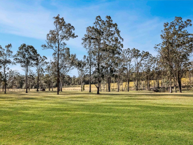 30 The Ballabourneen, Lovedale NSW 2325