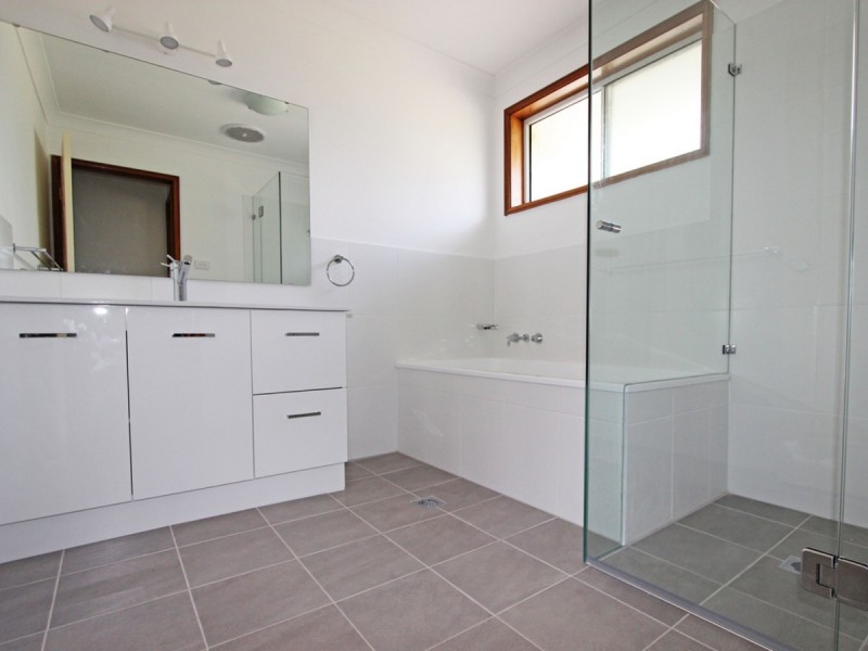 42 Tuckers Lane, North Rothbury NSW 2335