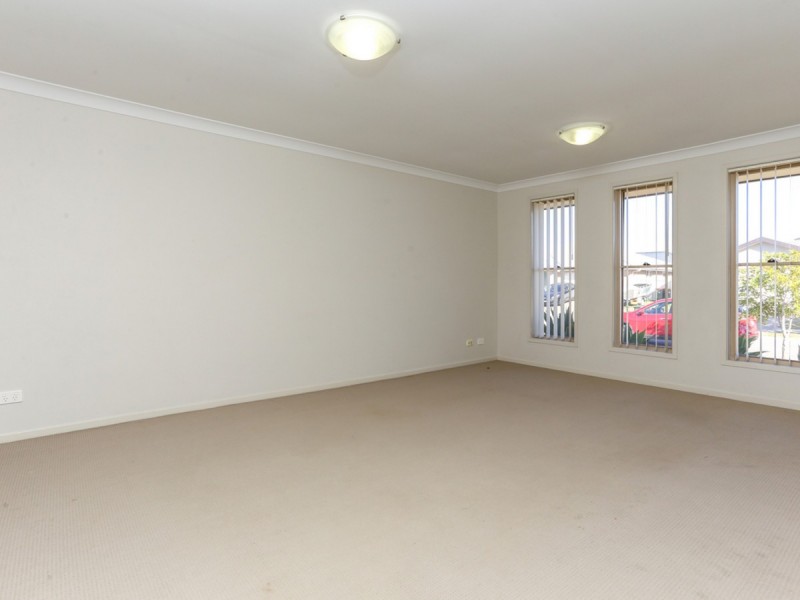 31 Edward Windeyer Way, Raymond Terrace NSW 2324