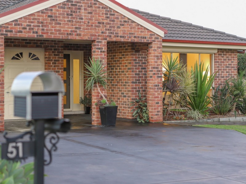 51 Caledonia Street, Kearsley NSW 2325