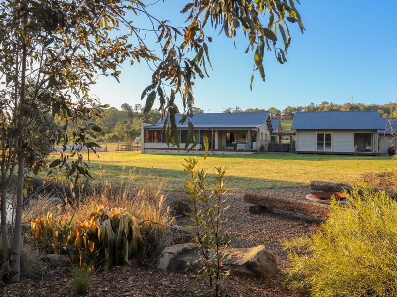 379 Talga Road, Lovedale NSW 2325