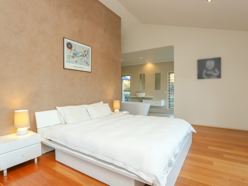 379 Talga Road, Lovedale NSW 2325