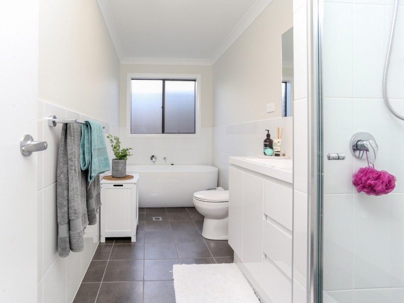 2 Everingham Road, Raymond Terrace NSW 2324