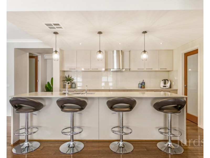 10 Lindeman Gr, Cessnock NSW 2325