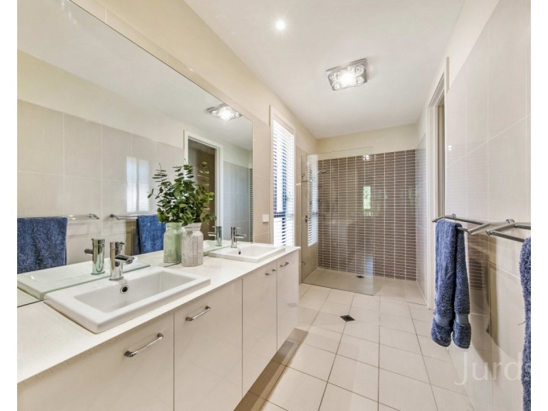 10 Lindeman Gr, Cessnock NSW 2325
