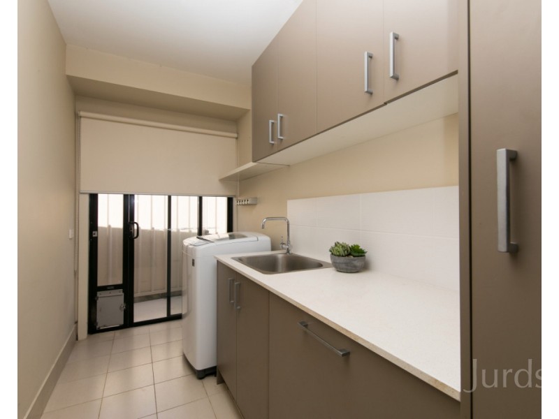 10 Lindeman Gr, Cessnock NSW 2325