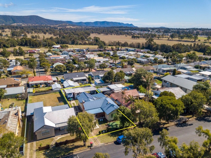 41 Desmond Street, Cessnock NSW 2325