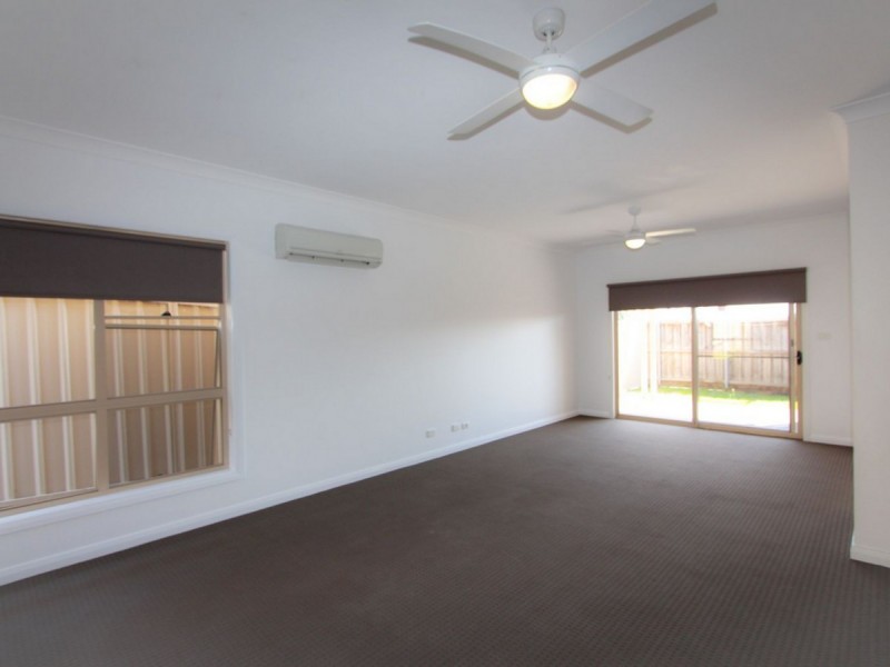 2/18 Dowlan Lane, Cessnock NSW 2325