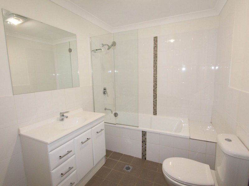 2/18 Dowlan Lane, Cessnock NSW 2325