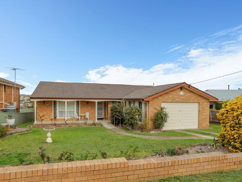 35 View Street, Cessnock NSW 2325