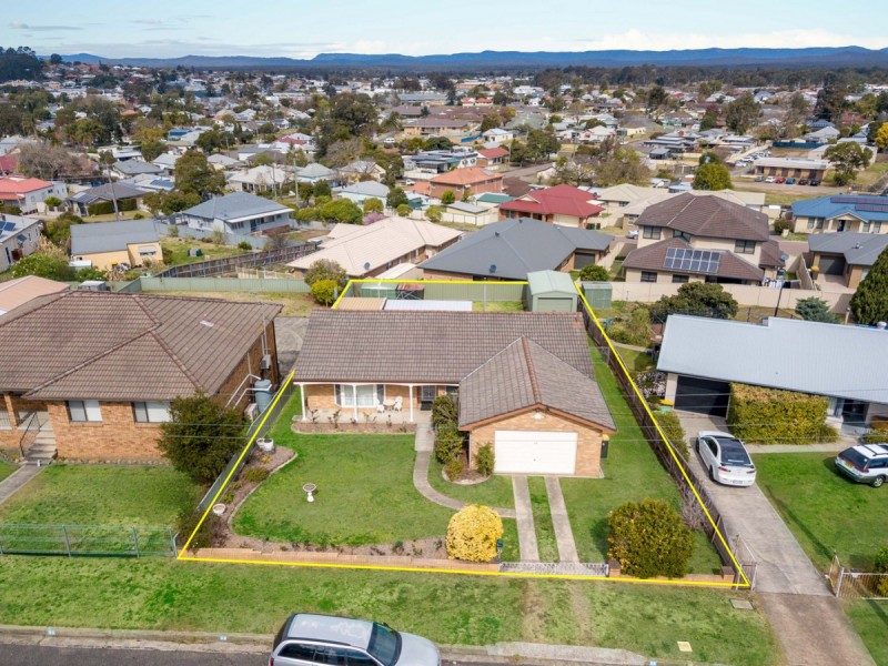 35 View Street, Cessnock NSW 2325