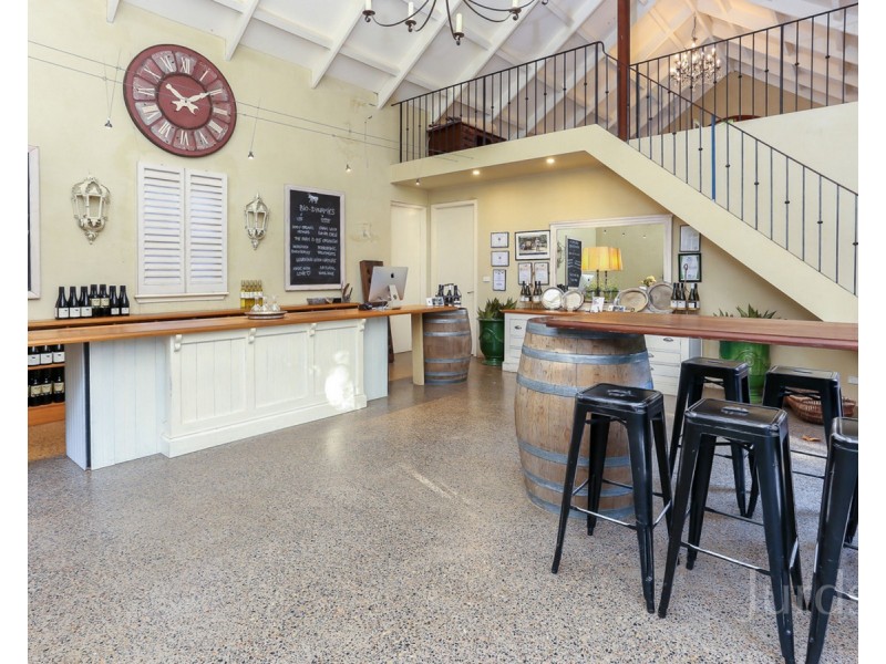 712 Wollombi Road, Broke NSW 2330