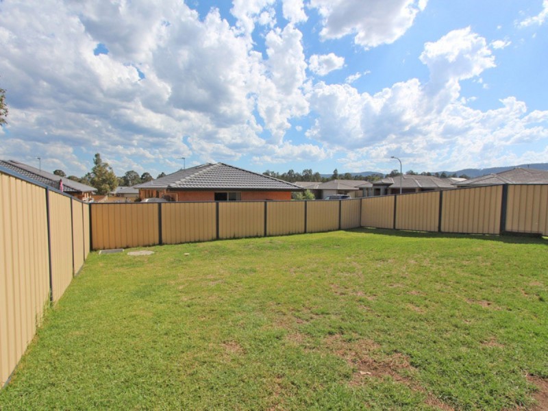 37 Zinfandel Circuit, Cessnock NSW 2325