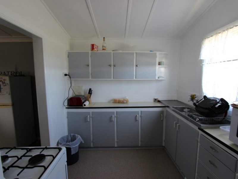 2 Sports Avenue, Cessnock NSW 2325