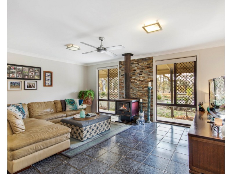 1131 Sandy Creek Road, Quorrobolong NSW 2325