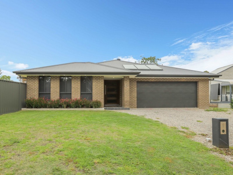 35 John Street, Ellalong NSW 2325