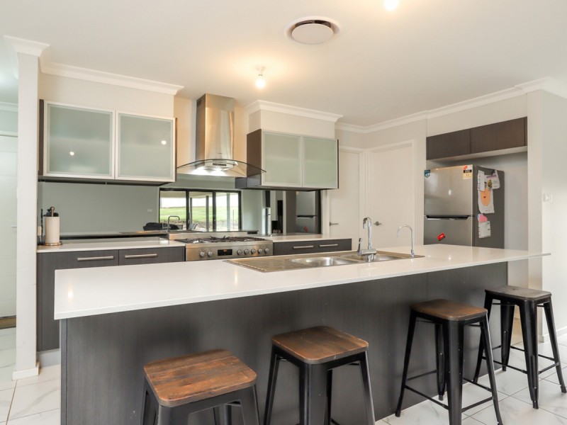 35 John Street, Ellalong NSW 2325