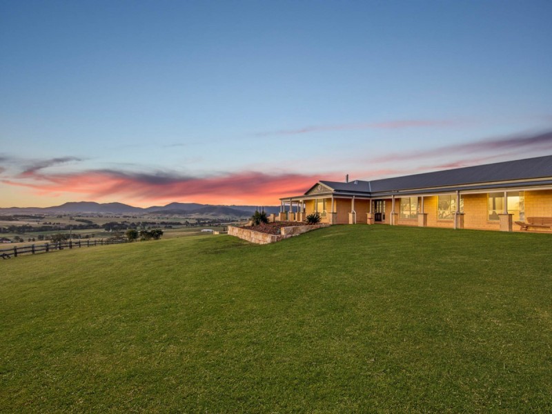 836 Luskintyre Road, Luskintyre NSW 2321