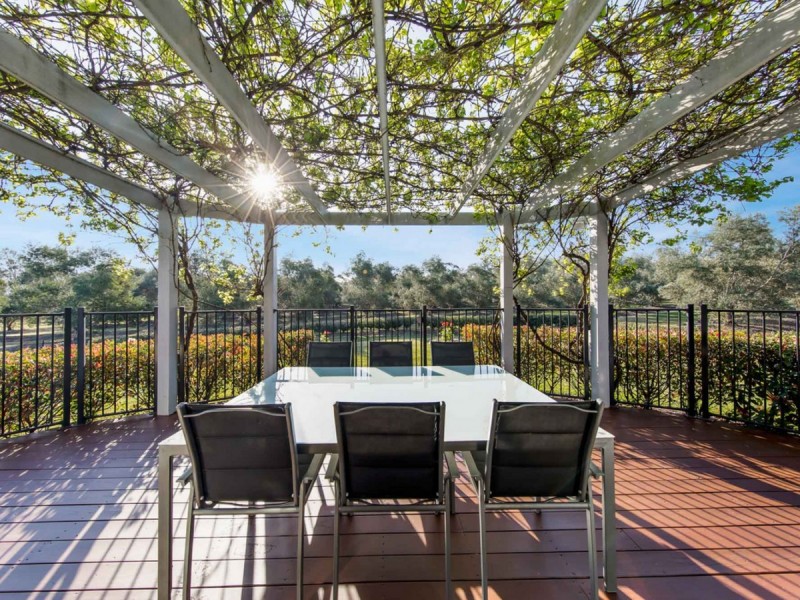 77 Wilderness Road, Lovedale NSW 2325