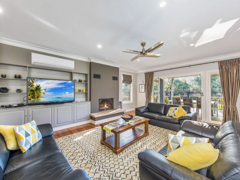 77 Wilderness Road, Lovedale NSW 2325