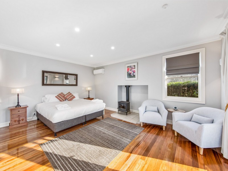 77 Wilderness Road, Lovedale NSW 2325