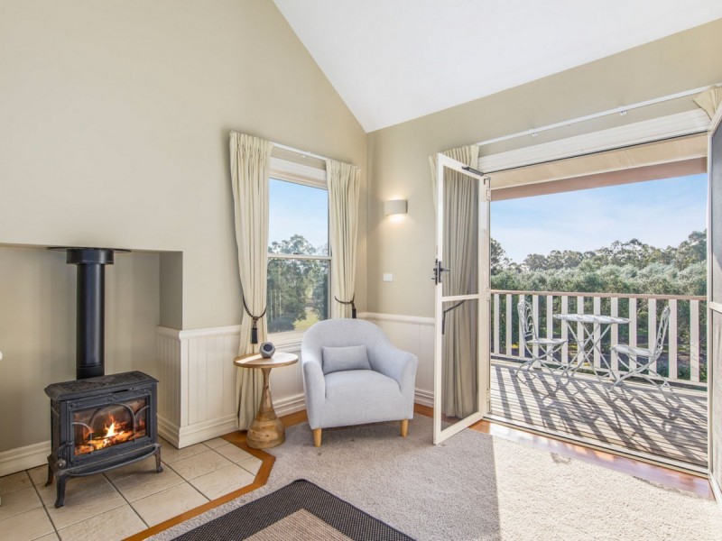77 Wilderness Road, Lovedale NSW 2325