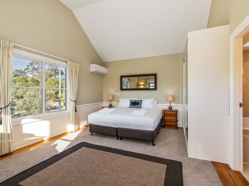 77 Wilderness Road, Lovedale NSW 2325