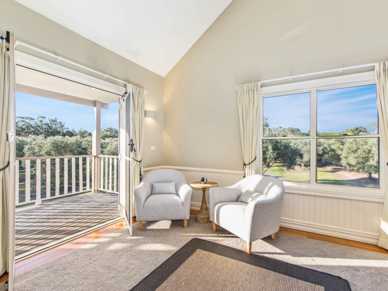 77 Wilderness Road, Lovedale NSW 2325