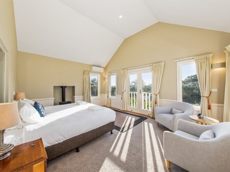 77 Wilderness Road, Lovedale NSW 2325