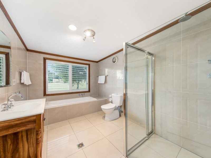 77 Wilderness Road, Lovedale NSW 2325