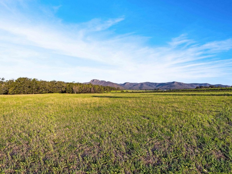 125 Adams Peak Road, Broke NSW 2330