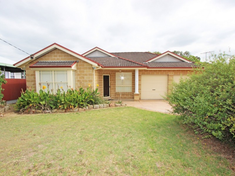 4 Edgeworth Street, Cessnock NSW 2325