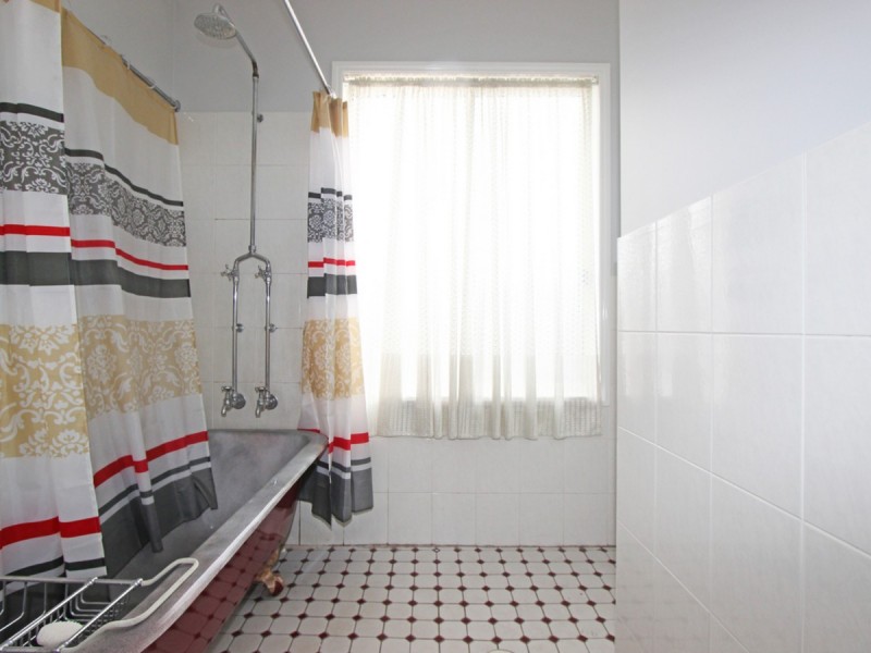 4 Edgeworth Street, Cessnock NSW 2325