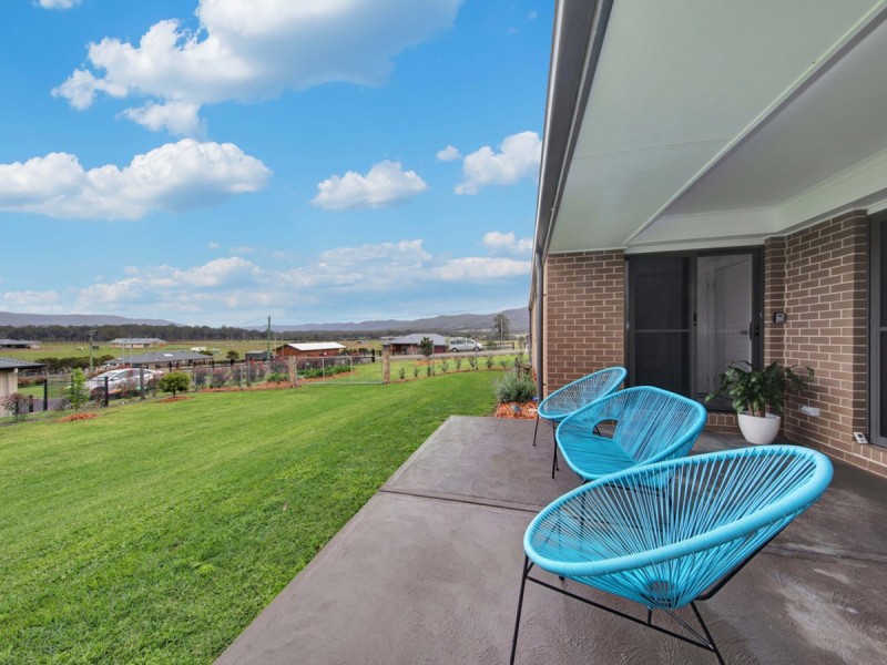 71 Davis Street, Millfield NSW 2325