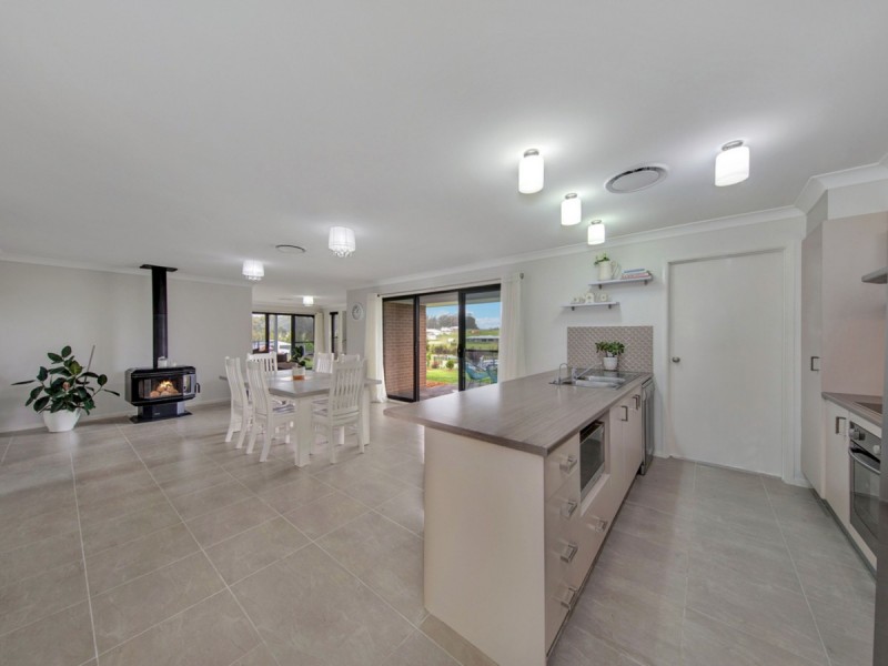 71 Davis Street, Millfield NSW 2325