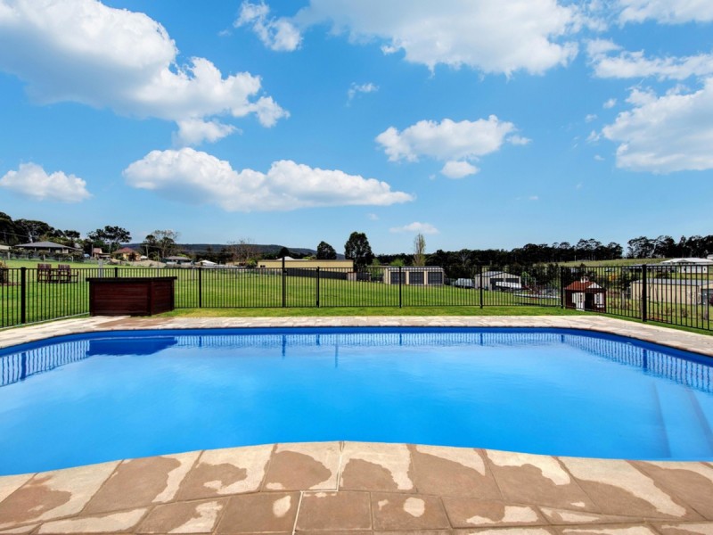 71 Davis Street, Millfield NSW 2325