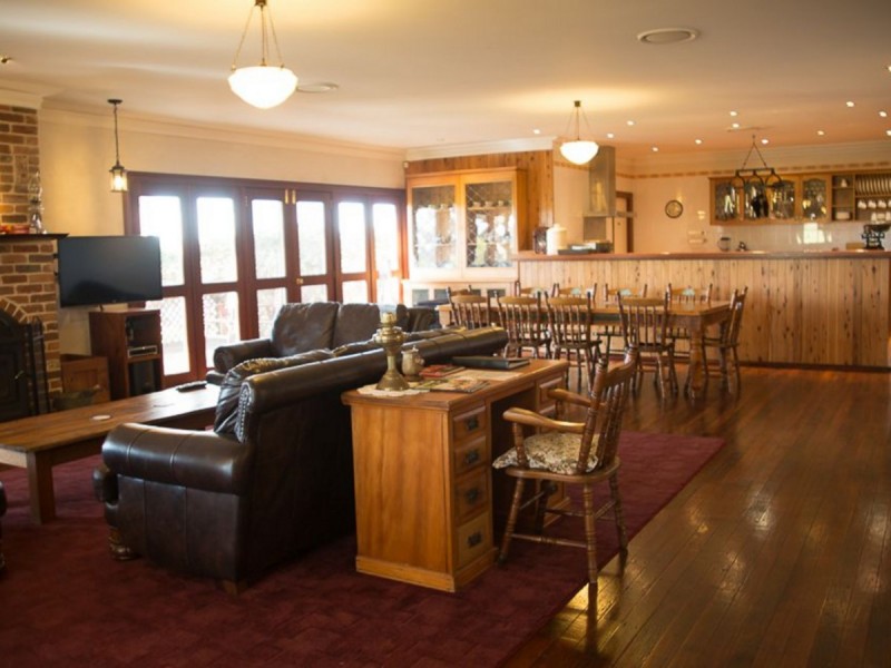 362 Luskintyre Road, Luskintyre NSW 2321