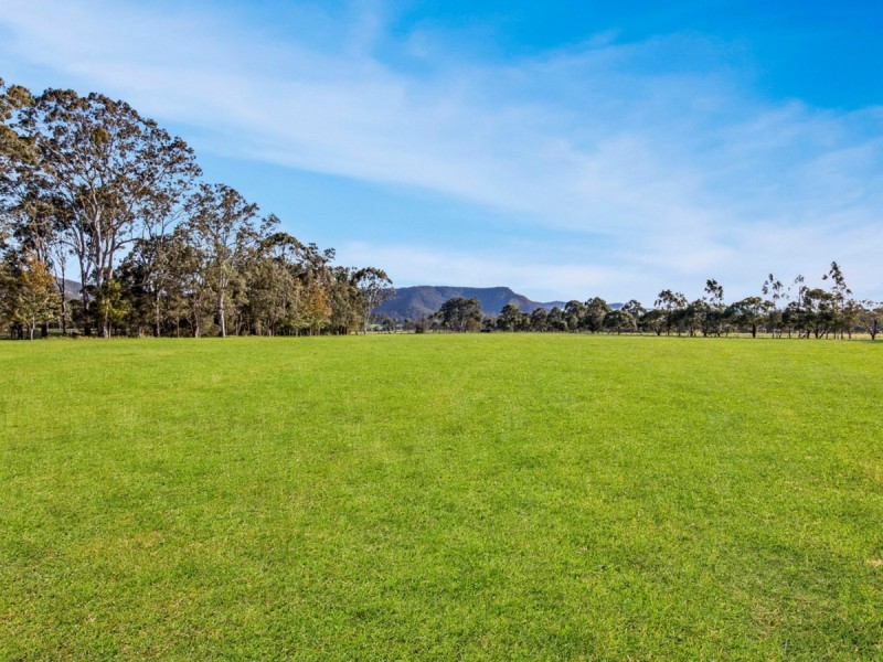 136 Whitings Lane, Quorrobolong NSW 2325