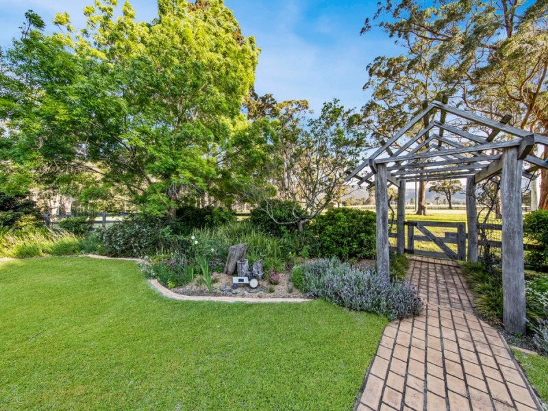 136 Whitings Lane, Quorrobolong NSW 2325