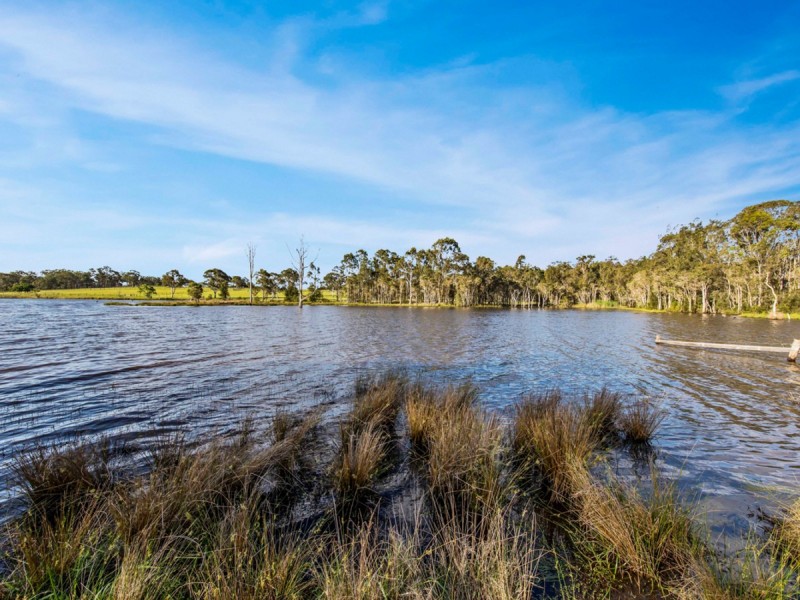 136 Whitings Lane, Quorrobolong NSW 2325