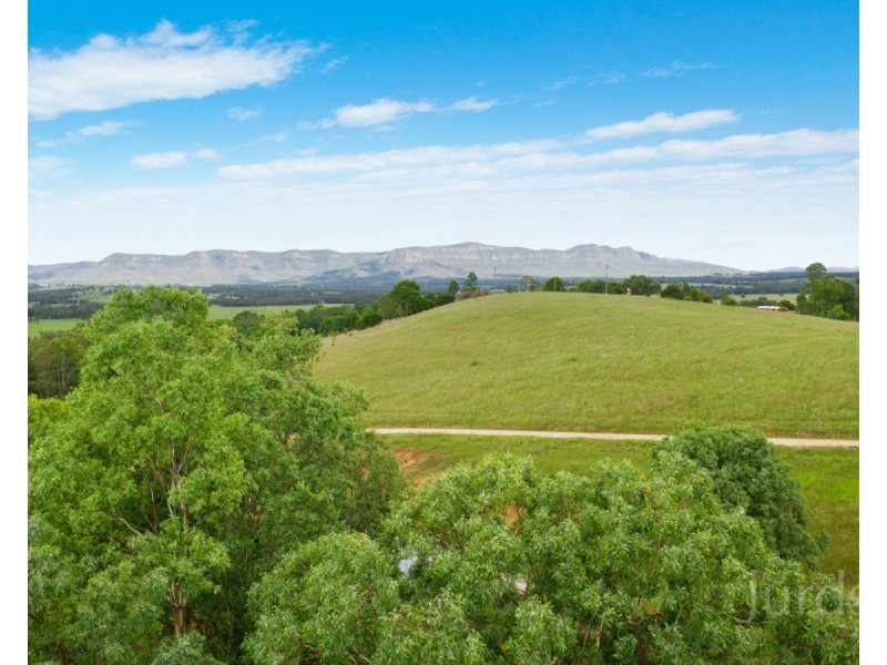 651 Old North Road, Rothbury NSW 2320