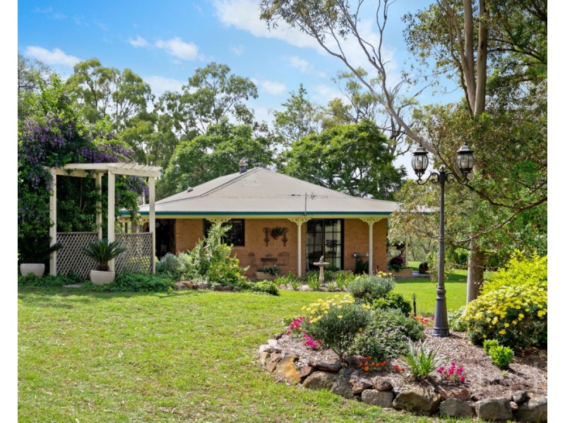 651 Old North Road, Rothbury NSW 2320