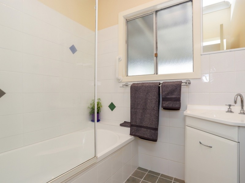 61 Mills Crescent, Cessnock NSW 2325