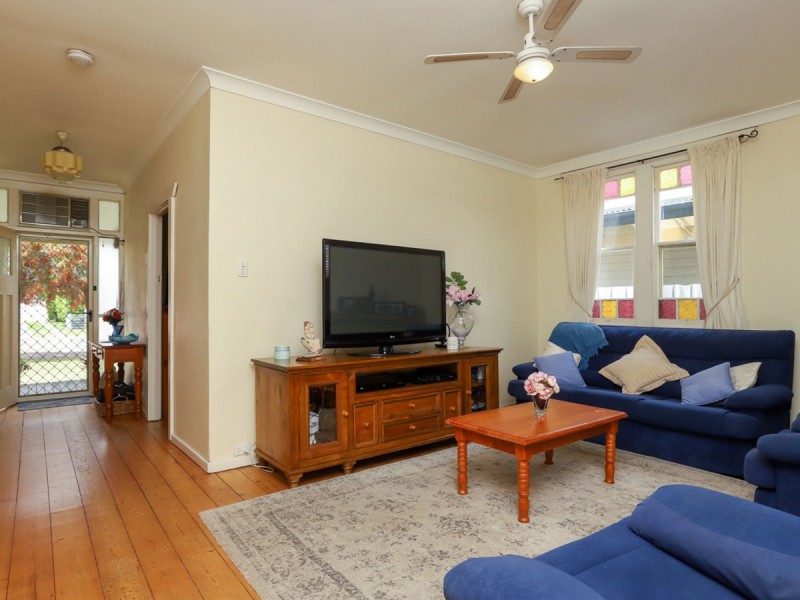 14 Moore Street, Cessnock NSW 2325