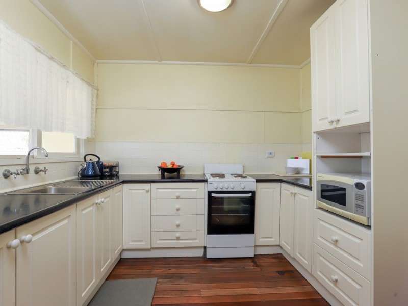 14 Moore Street, Cessnock NSW 2325